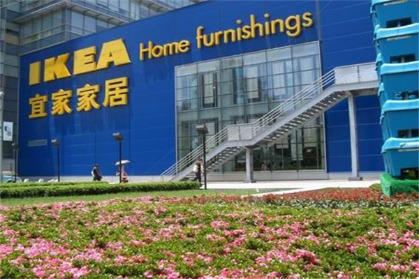 民生金租首艘16000TEU集装箱船顺利命名交付